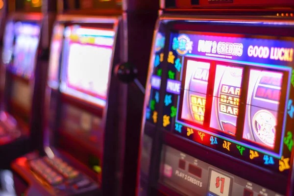 Sweet Bonanza: cluster pays and bonus multiplier rounds Sweet Bonanza slot grid
